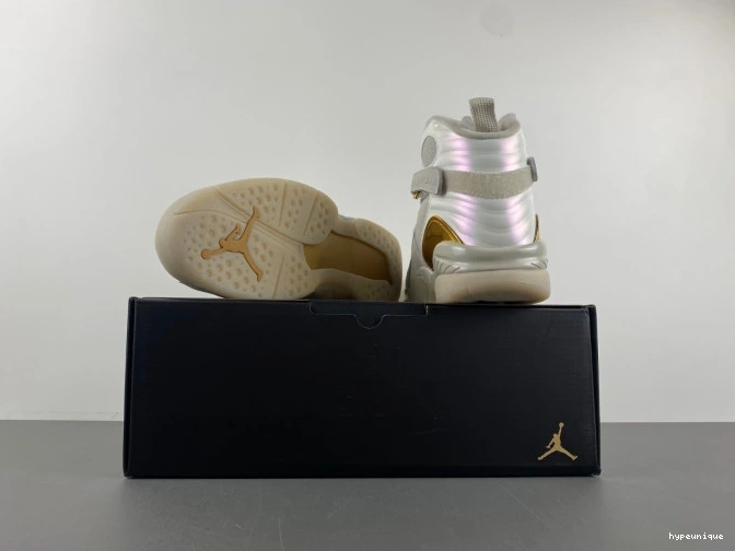 HYPE Champagne 832821-030 Jordan 8 Retro 0714